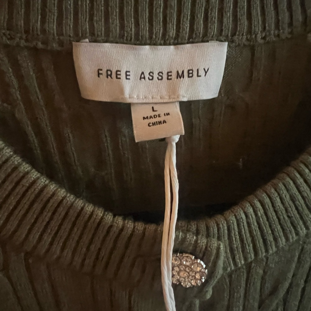 Free Assembly Olive Cable Knit Cardigan - Picture 3 of 3